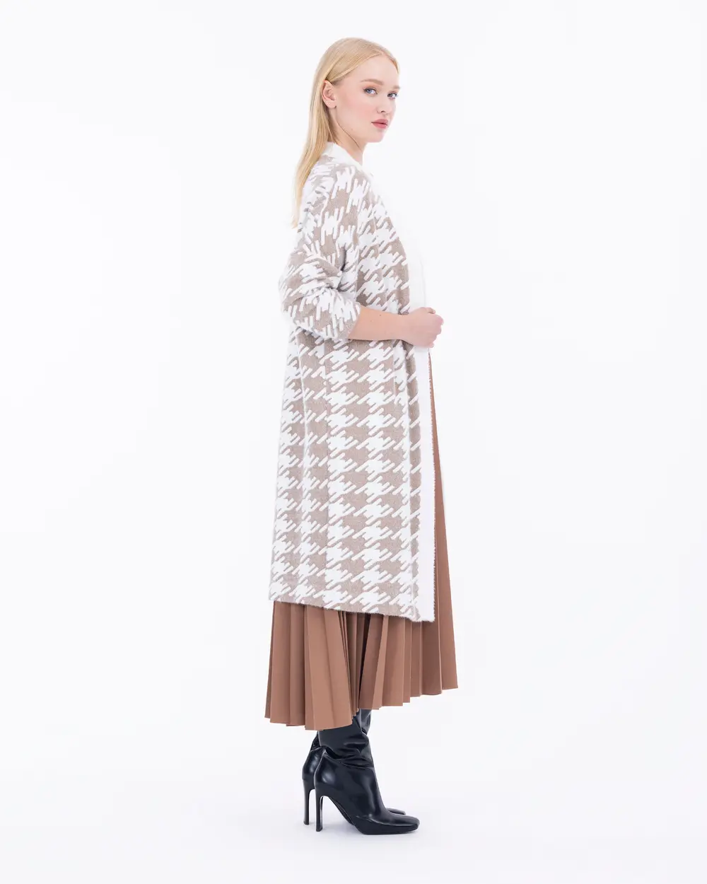 Plus Size Crowbar Patterned Jacket