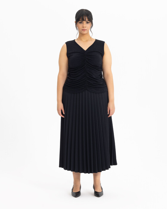 GALAXI PLUS SIZE PLEATED SKIRT