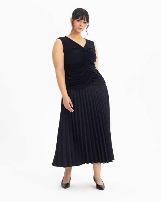 GALAXI PLUS SIZE PLEATED SKIRT