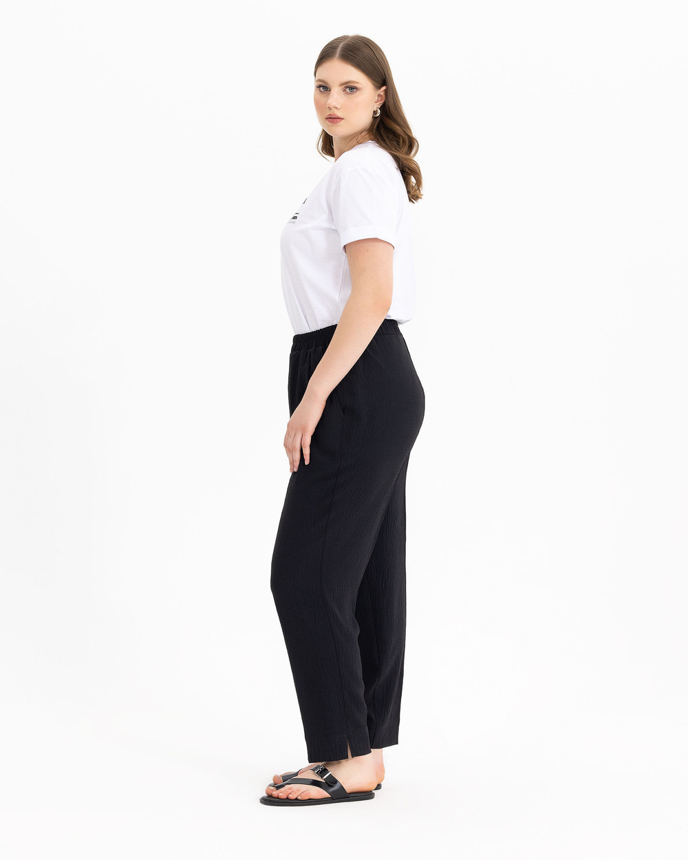 Plus Size Elastic Waist Carrot Cut Trousers