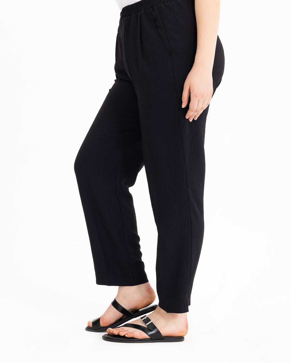 Plus Size Elastic Waist Carrot Cut Trousers