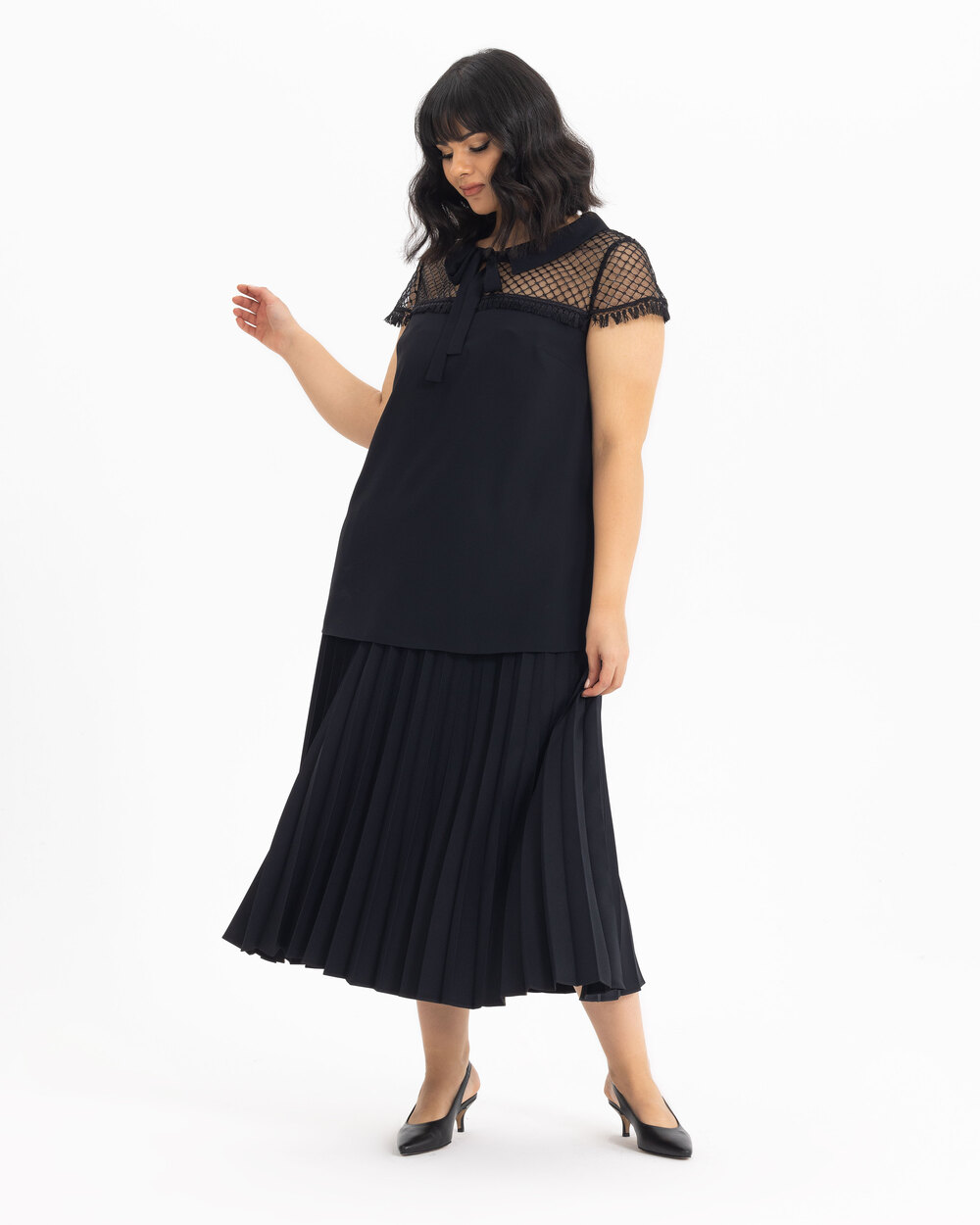 Büyük Beden Bağcık Detaylı Kısa Kollu Bluz