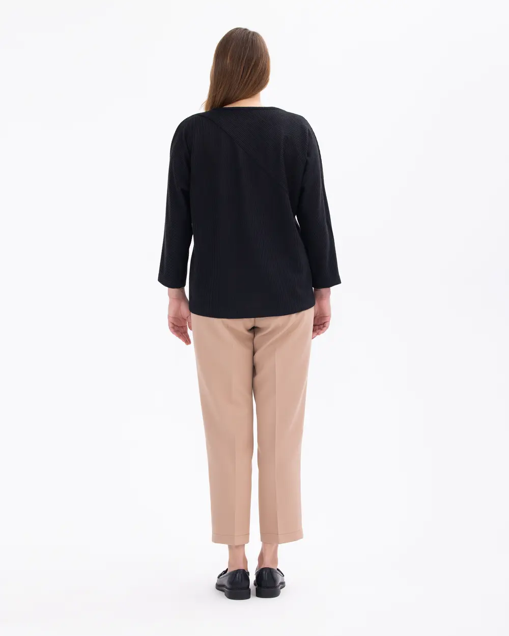 Büyük Beden Pencere Detaylı Rahat Kesim Bluz