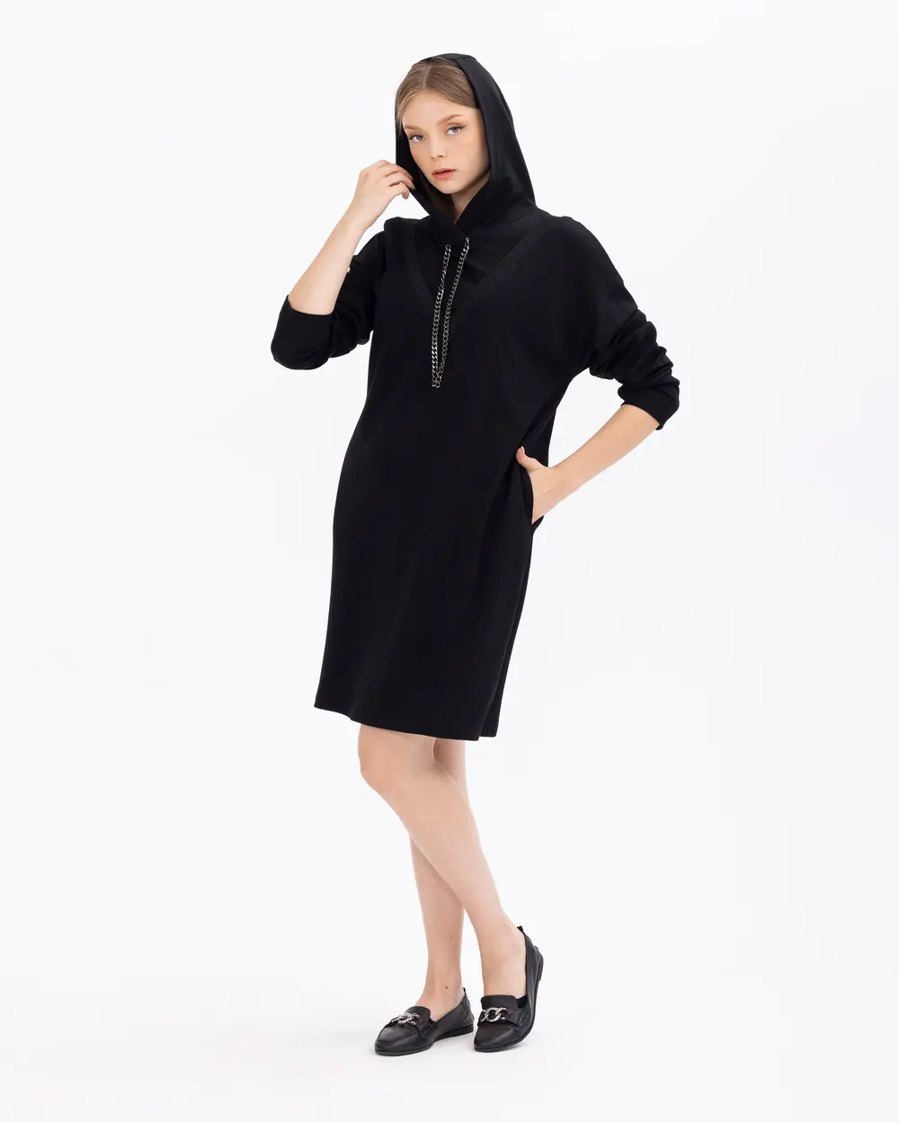 Büyük Beden Zincir Detaylı Kapüşonlu Elbise