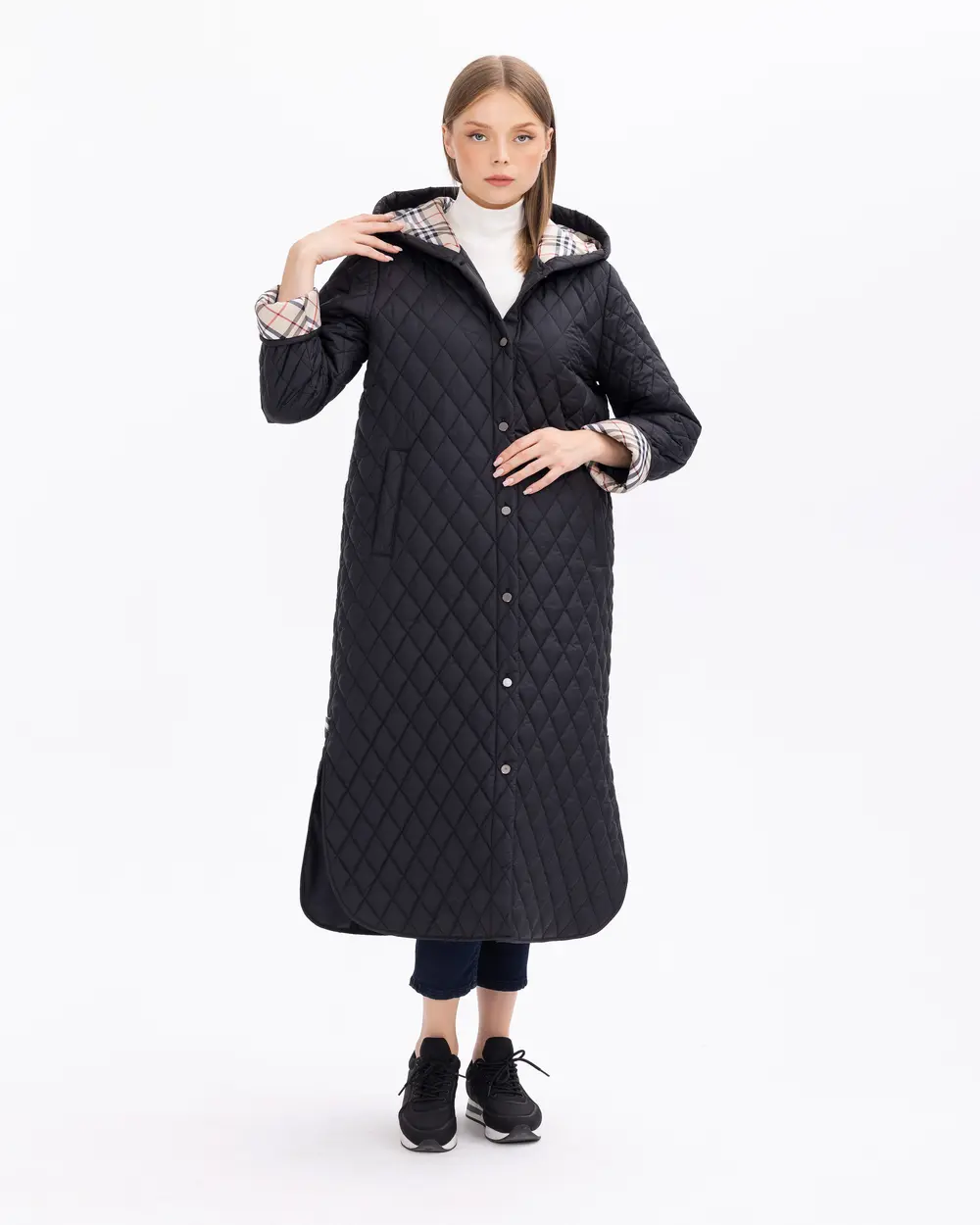 Büyük Beden Astarı Desenli Kapitone Kaban