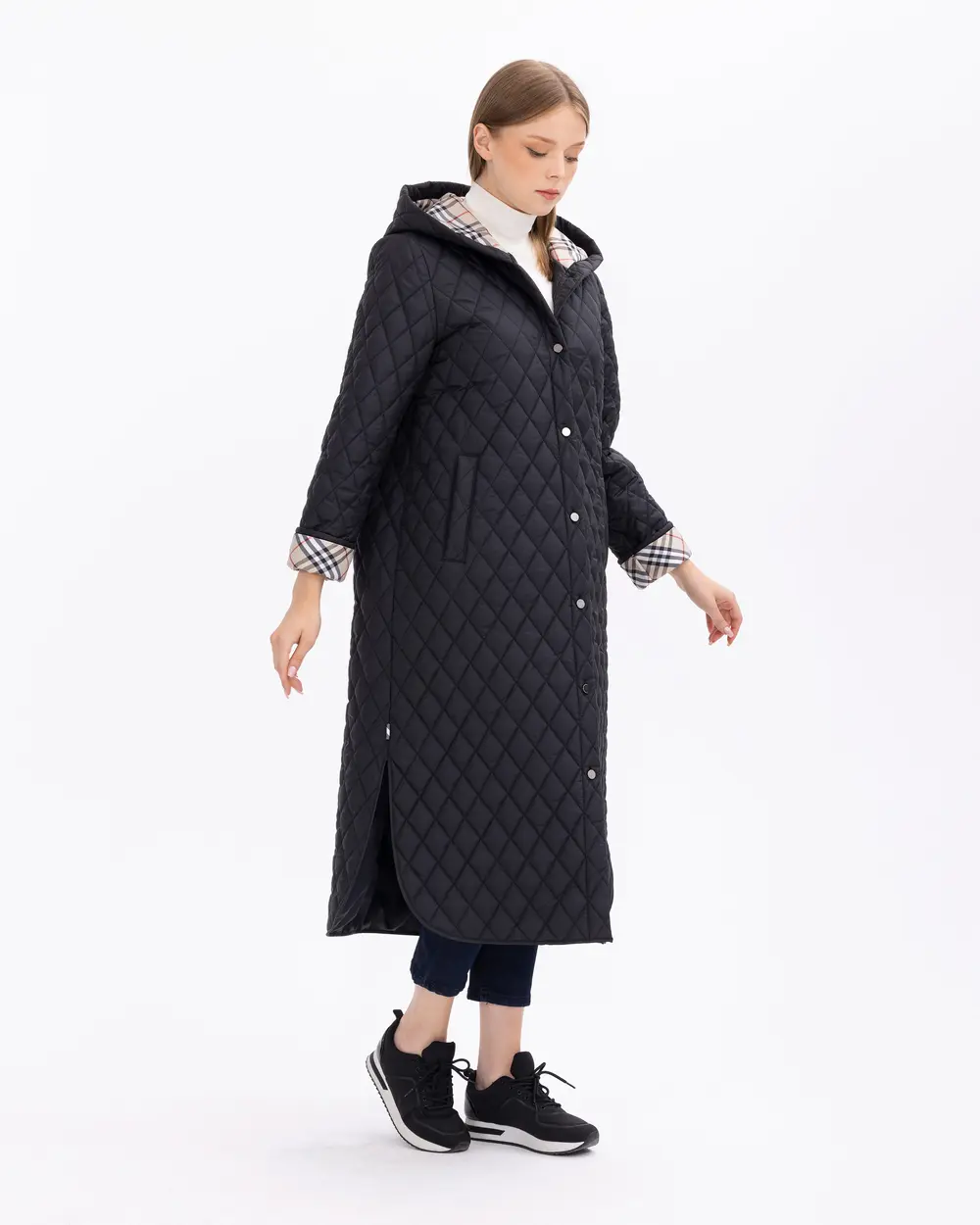 Büyük Beden Astarı Desenli Kapitone Kaban