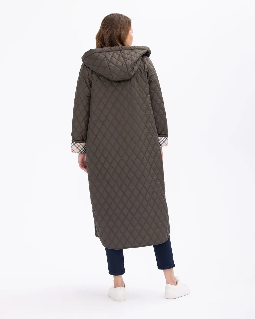 Büyük Beden Astarı Desenli Kapitone Kaban