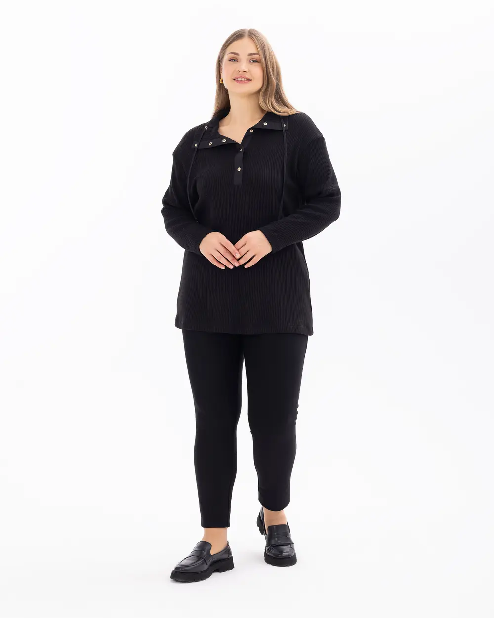 Plus Size Relaxed Cut Knitted Blouse with Snap Buttons