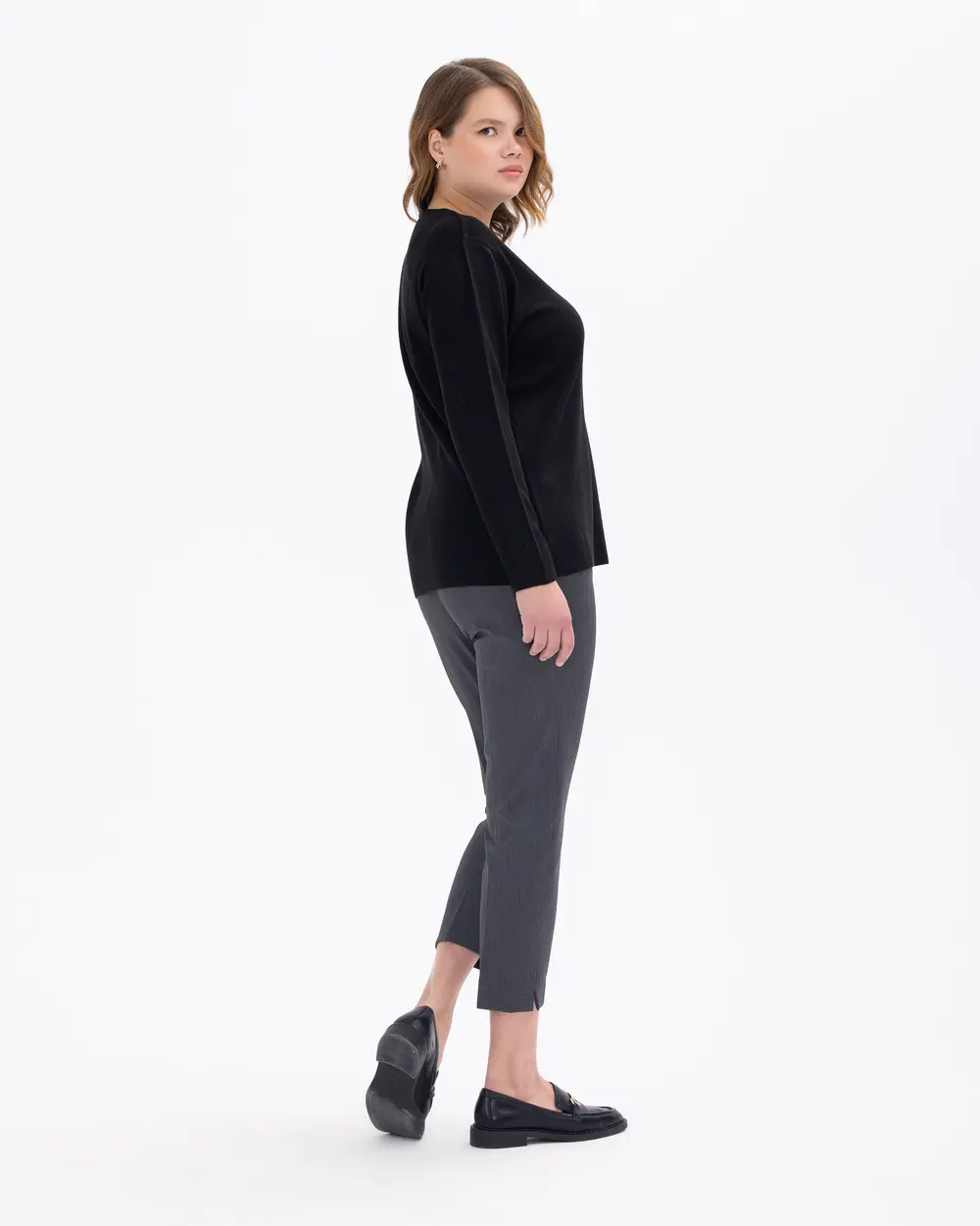 Plus Size Round Neck Knit Blouse