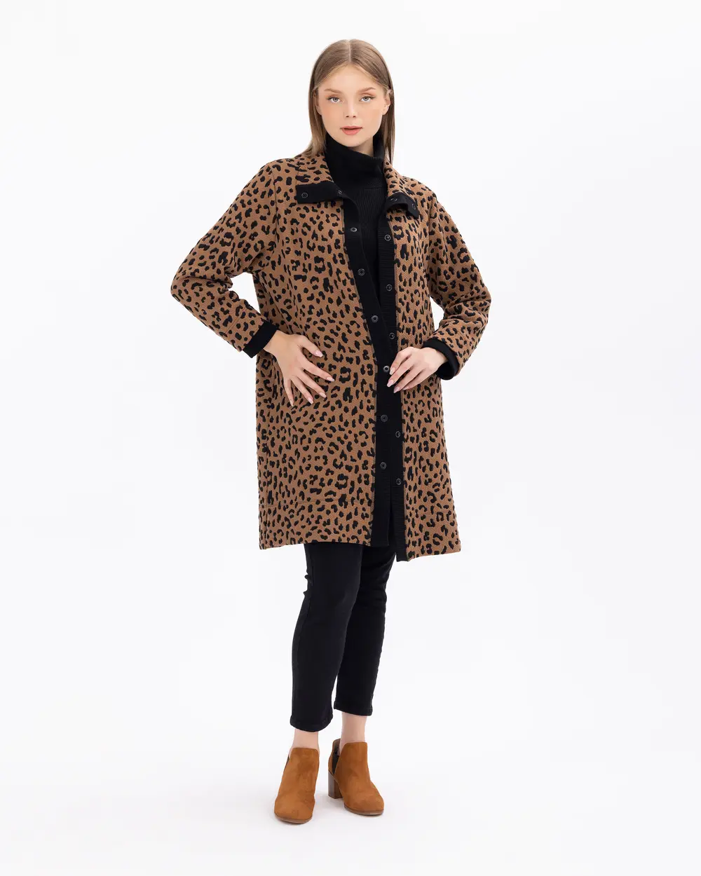 Plus Size Leopard Patterned Ribbed Cape