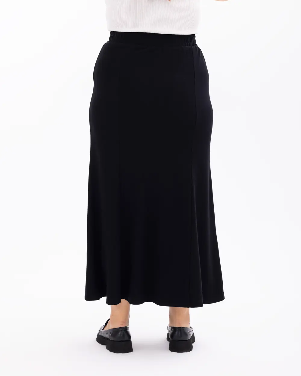 Plus Size Elastic Waist Relaxed Cut Skirt