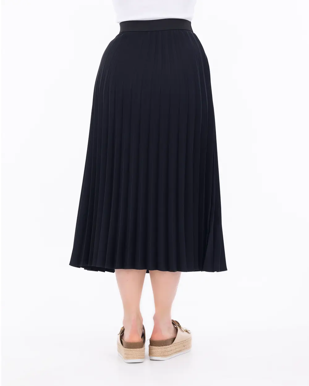 Plus Size Pleated Midi Skirt
