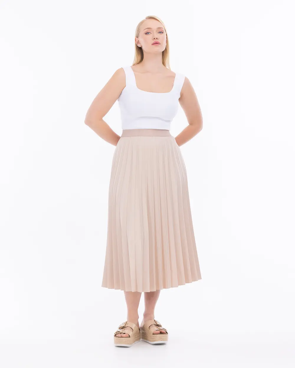 Plus Size Pleated Midi Skirt
