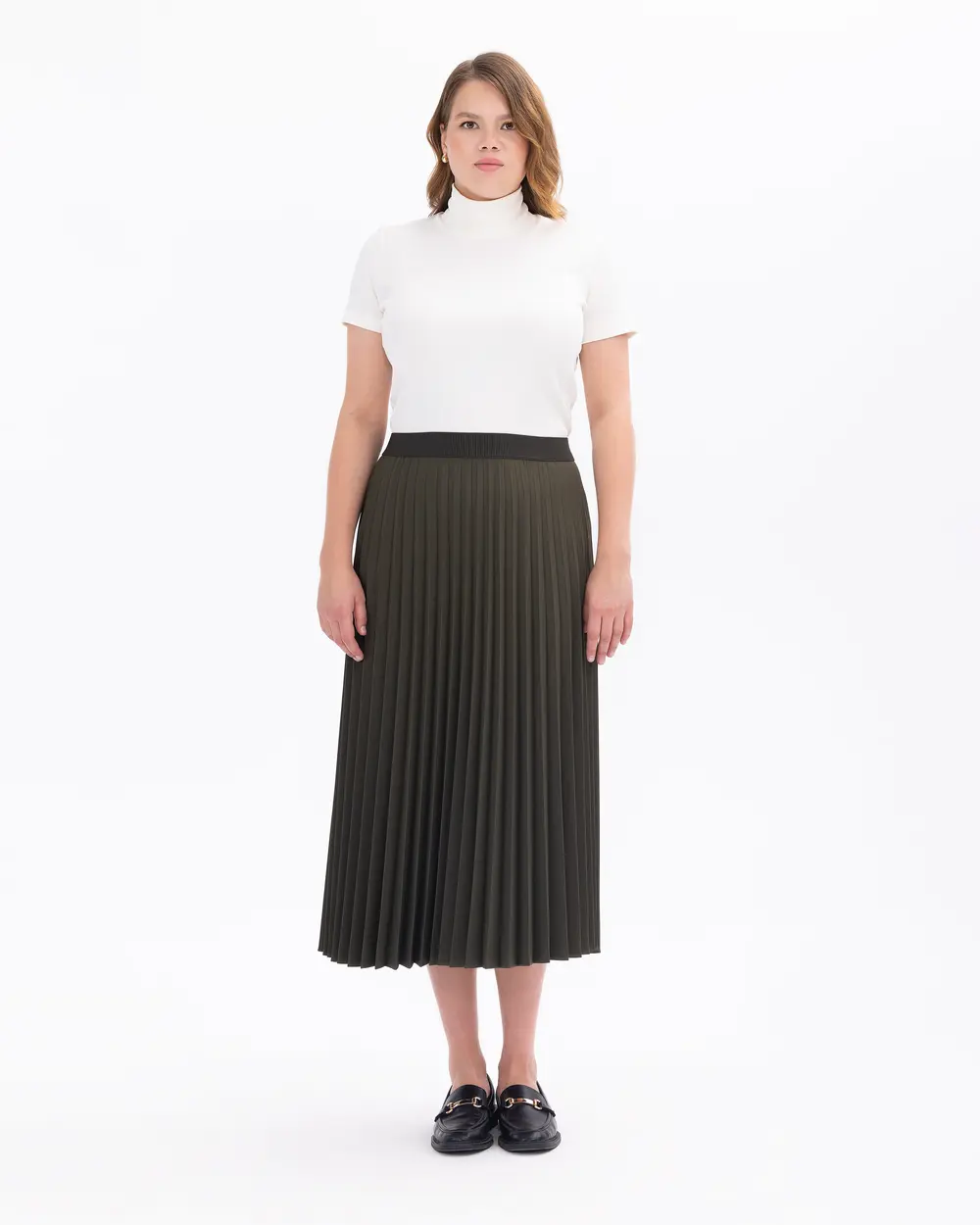 Plus Size Pleated Midi Skirt