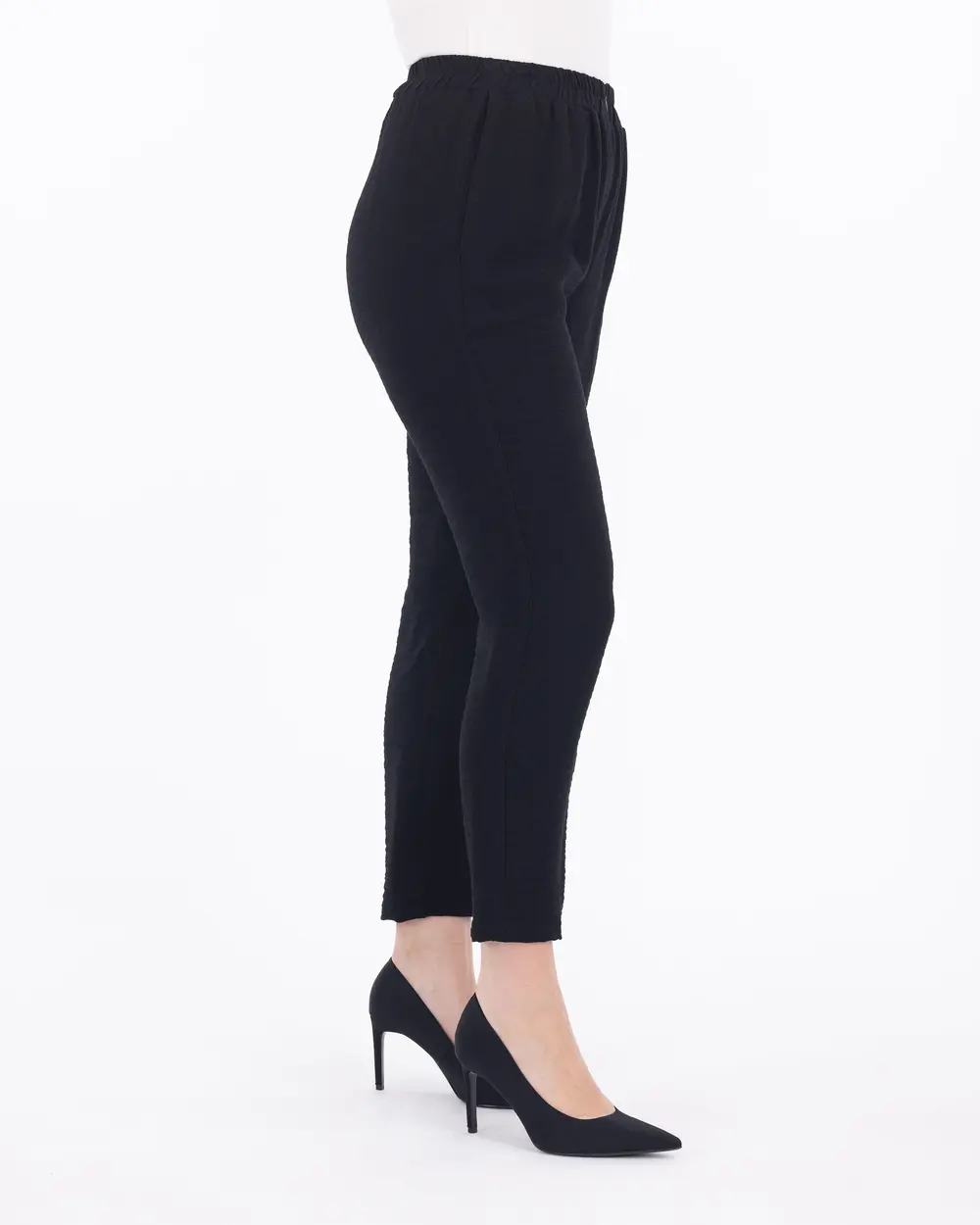 Plus Size Elastic Waist Carrot Cut Trousers