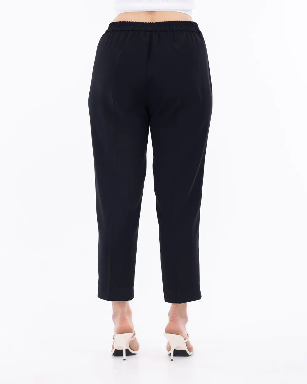 Plus Size Carrot Cut Ankle Length Trousers