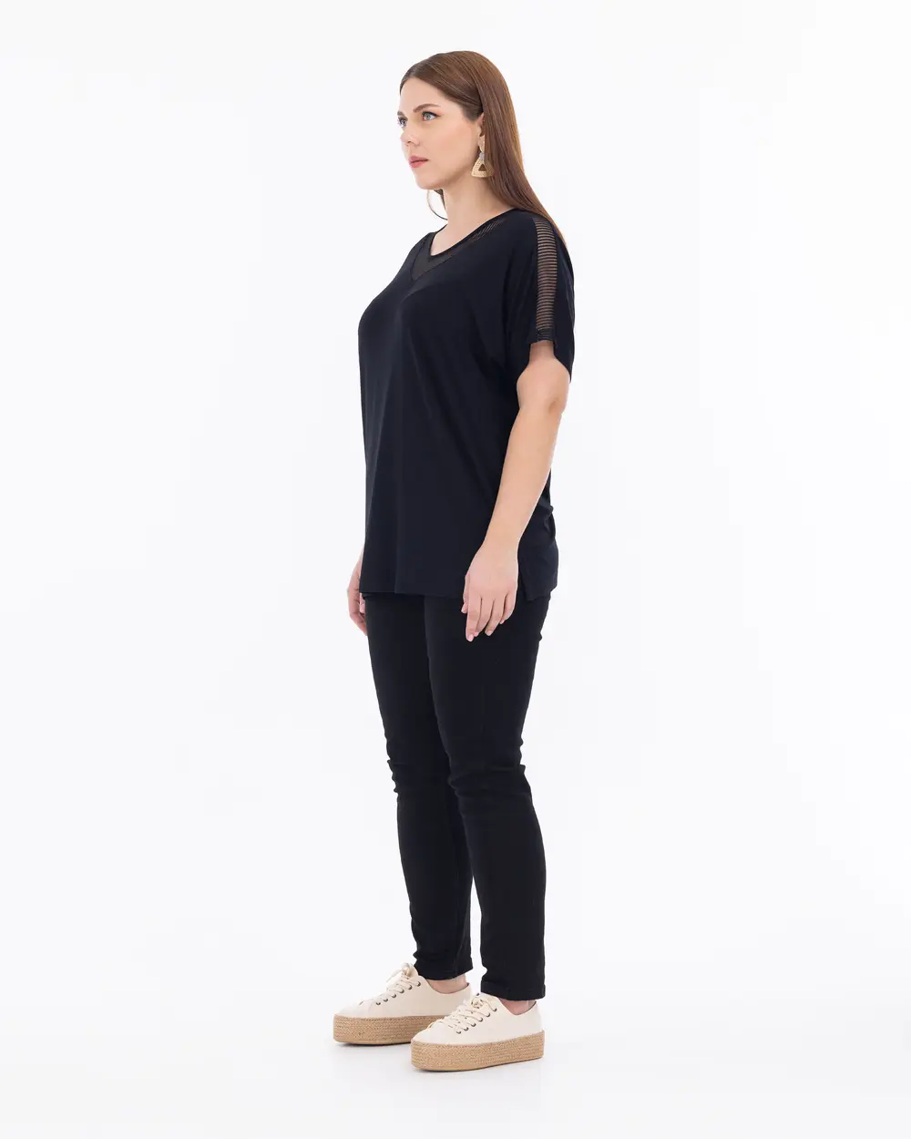 Büyük Beden V Yaka Kısa Kollu Tişört