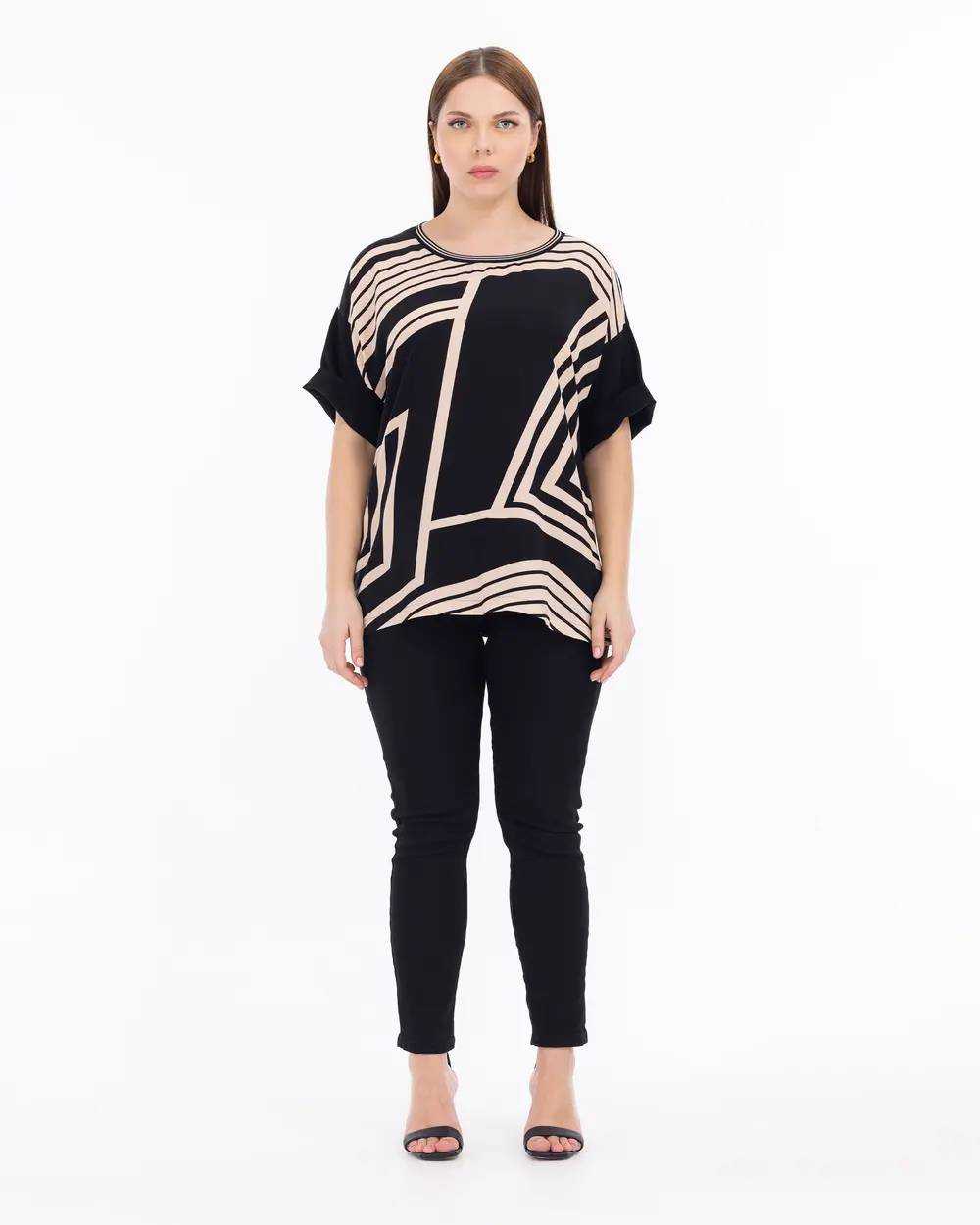 Büyük Beden Kısa Kollu Desenli Bluz