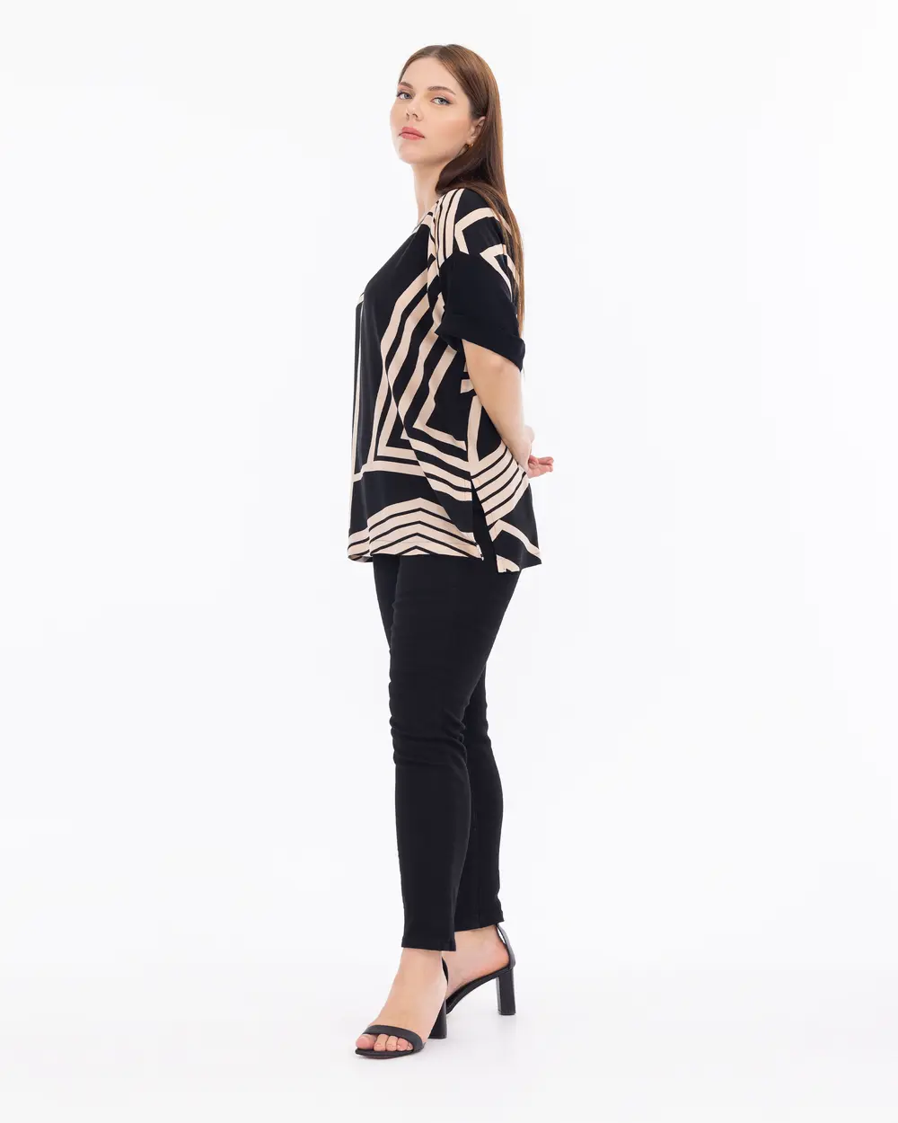 Büyük Beden Kısa Kollu Desenli Bluz