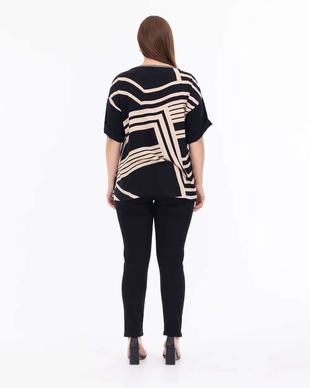 Büyük Beden Kısa Kollu Desenli Bluz