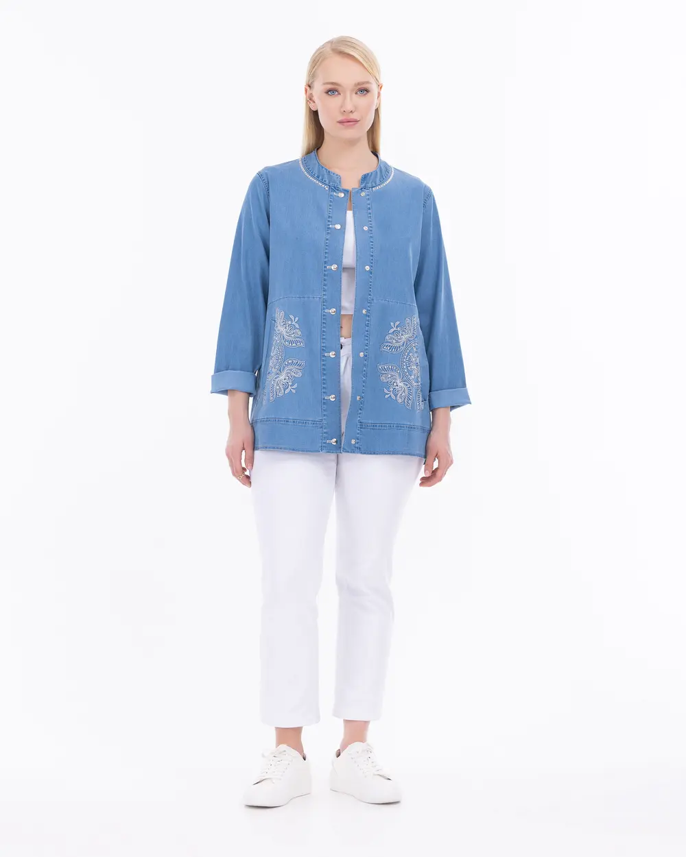 Plus Size Embroidered Round Collar Jean Jacket