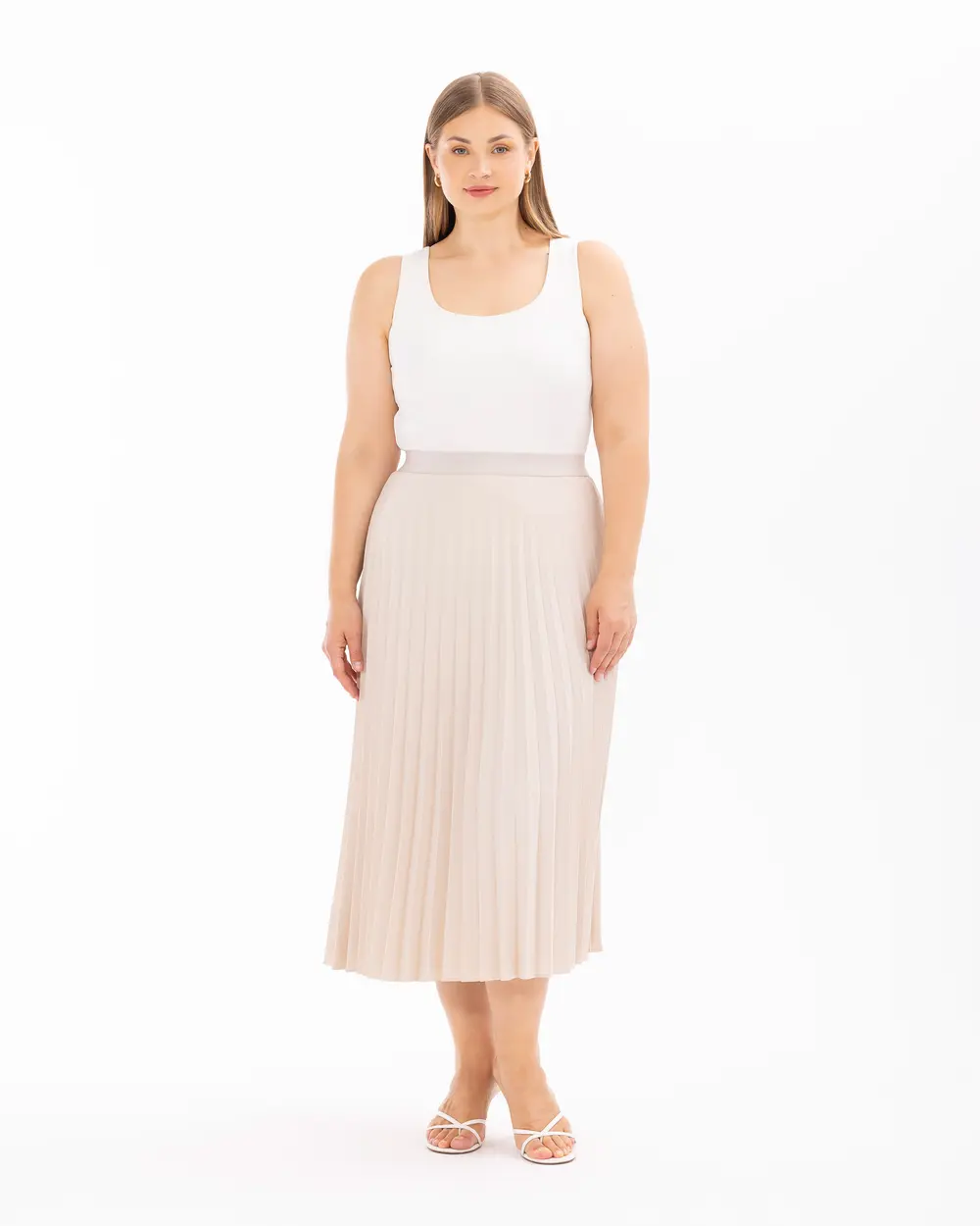 Plus Size Basic Pleated Skirt