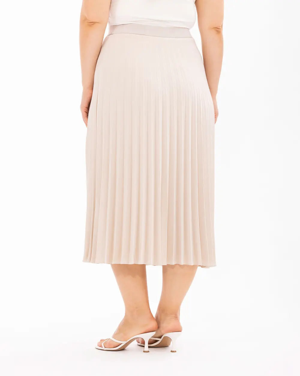 Plus Size Basic Pleated Skirt