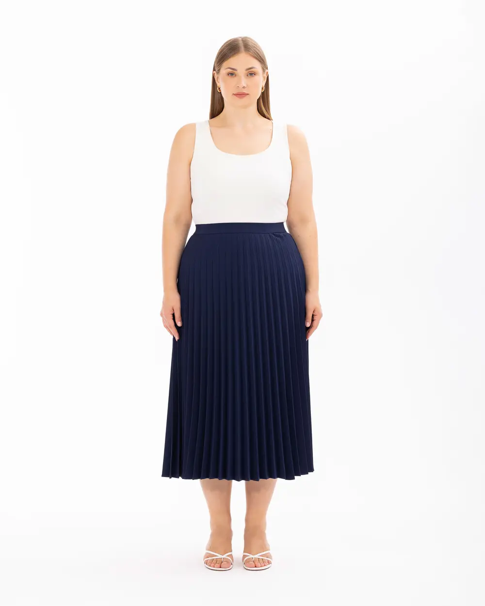 Plus Size Basic Pleated Skirt