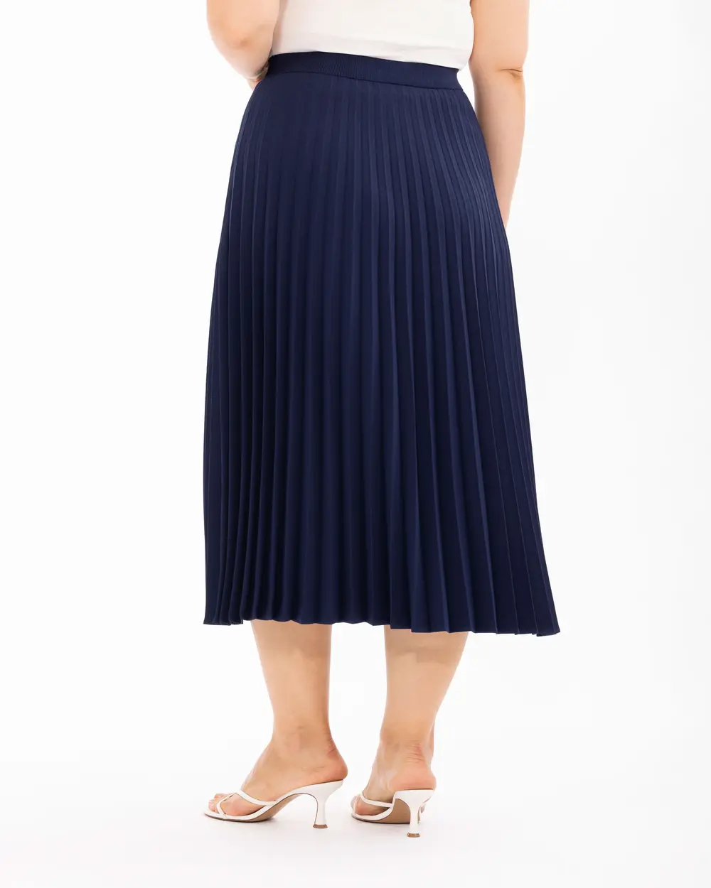 Plus Size Basic Pleated Skirt