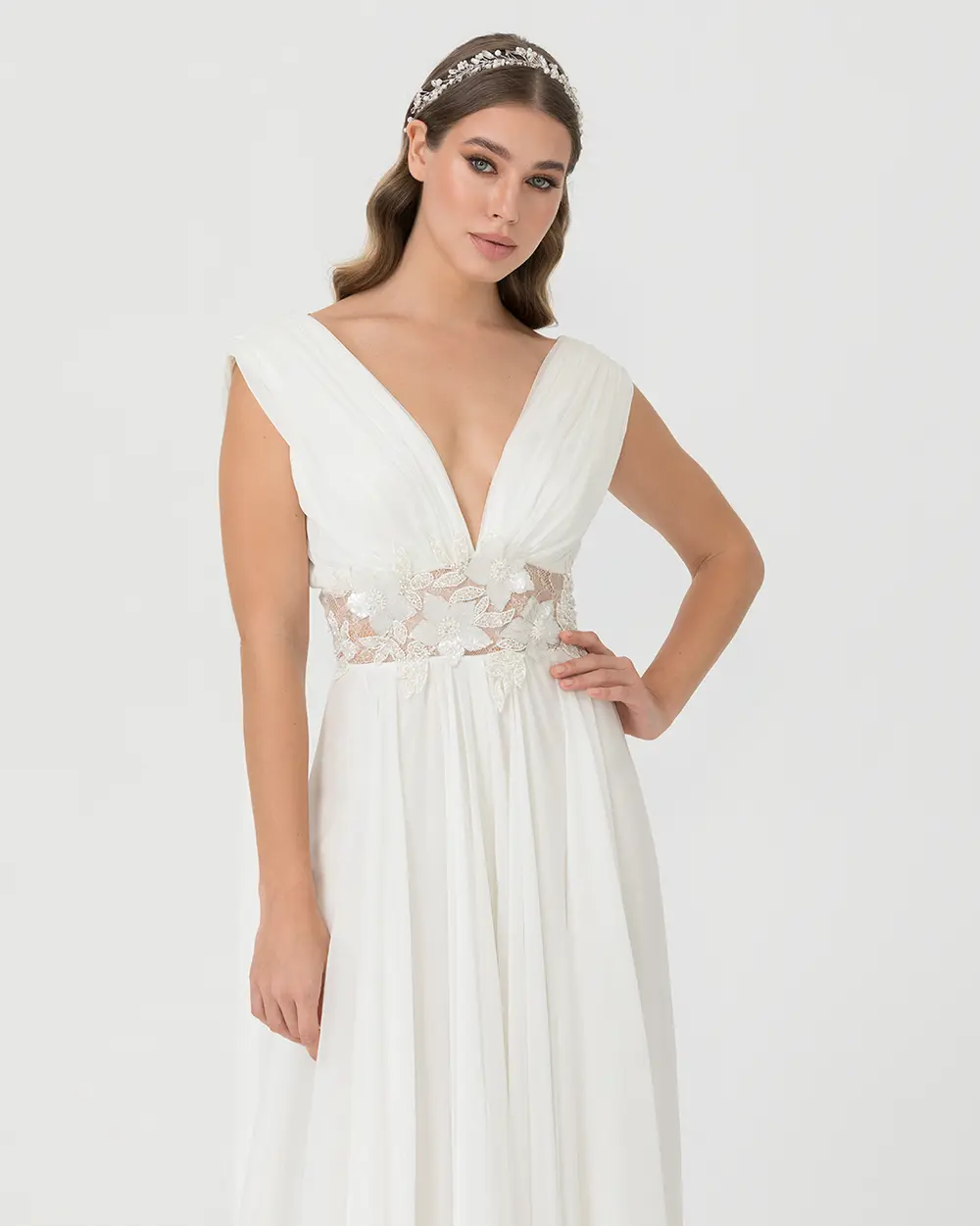 A Kesim V Yaka Şifon Abiye