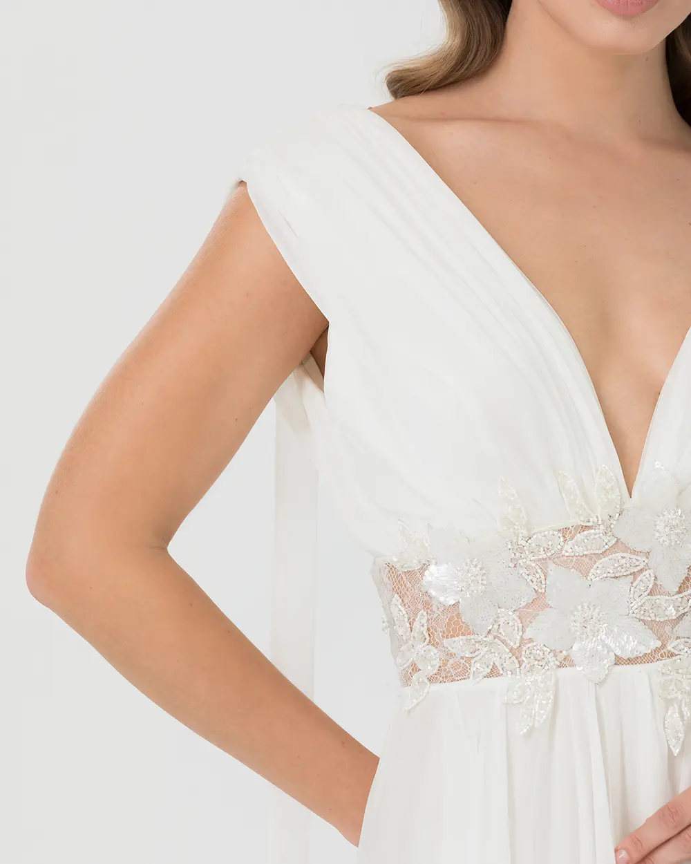 A Kesim V Yaka Şifon Abiye