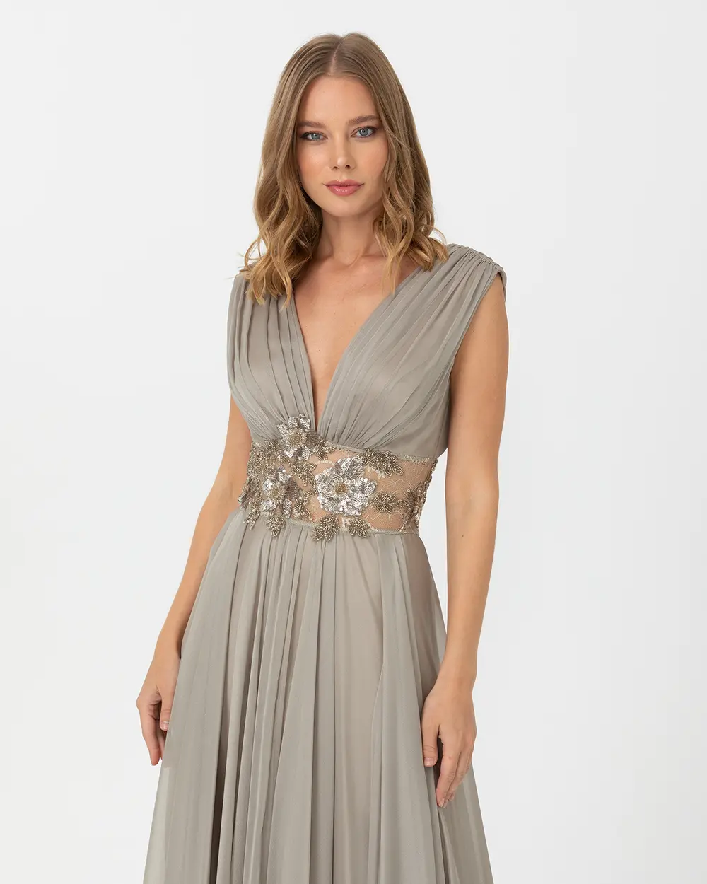 A Kesim V Yaka Şifon Abiye