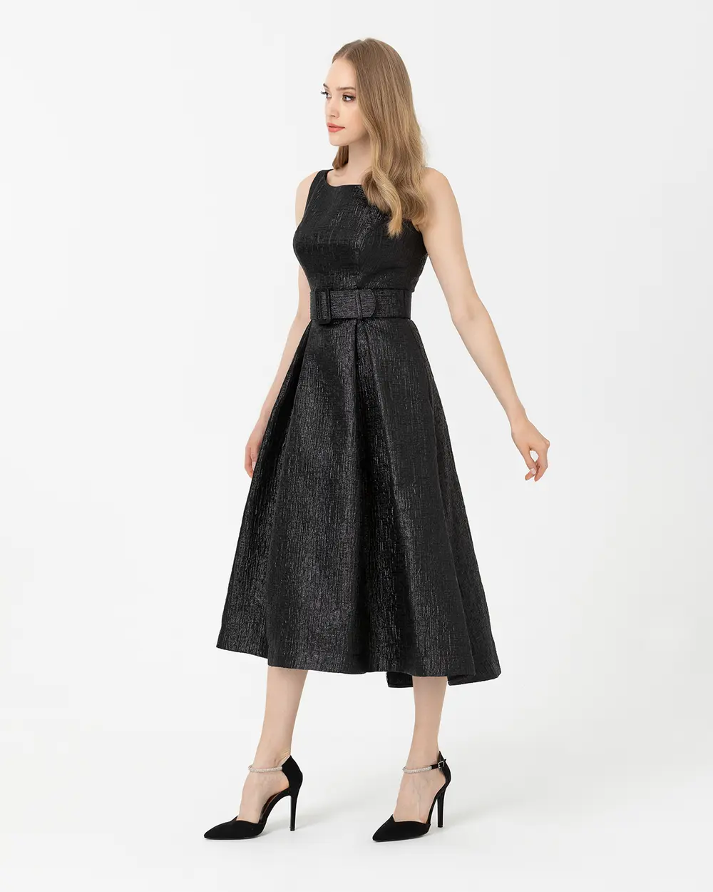 Kemerli Kolsuz Abiye