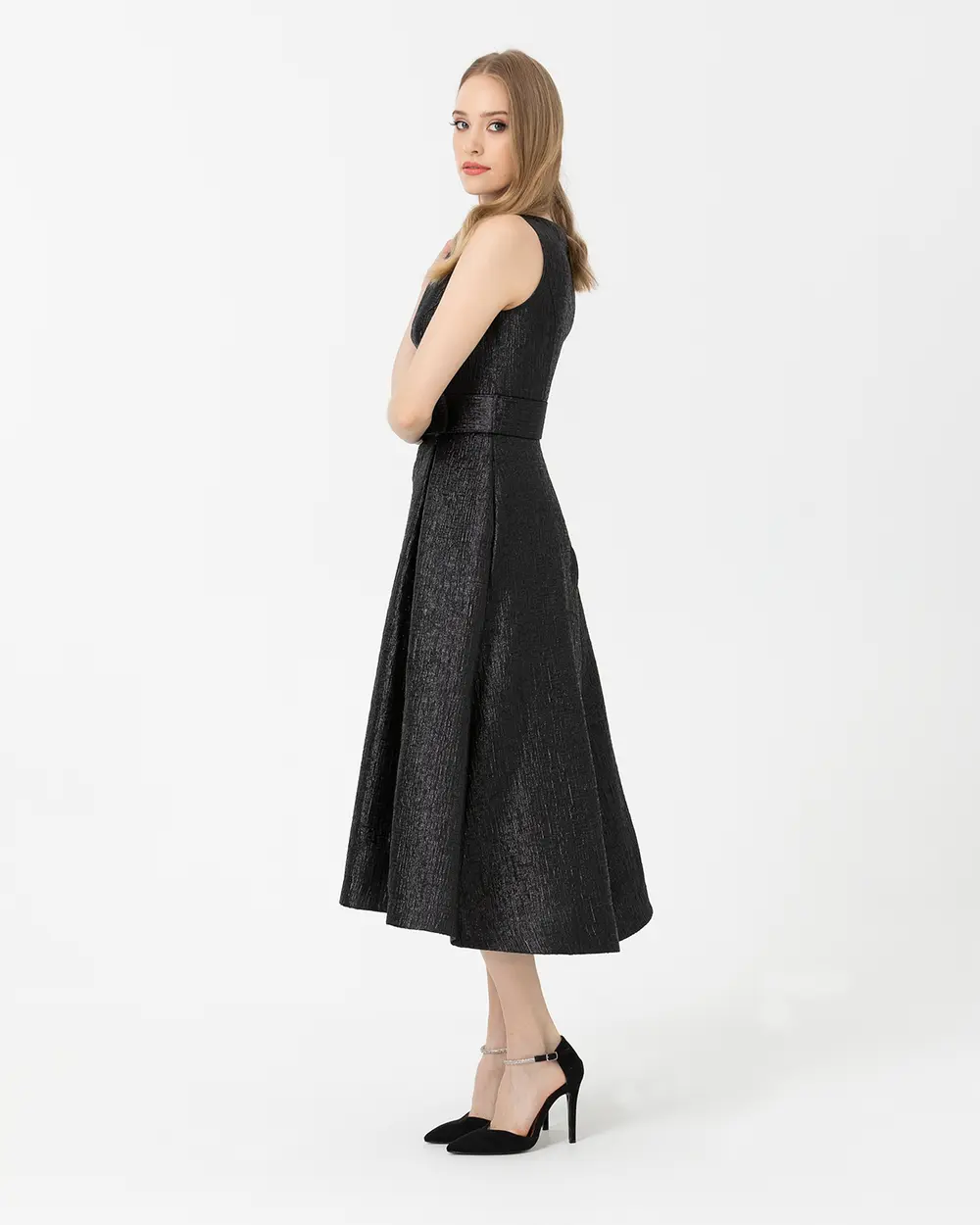 Kemerli Kolsuz Abiye