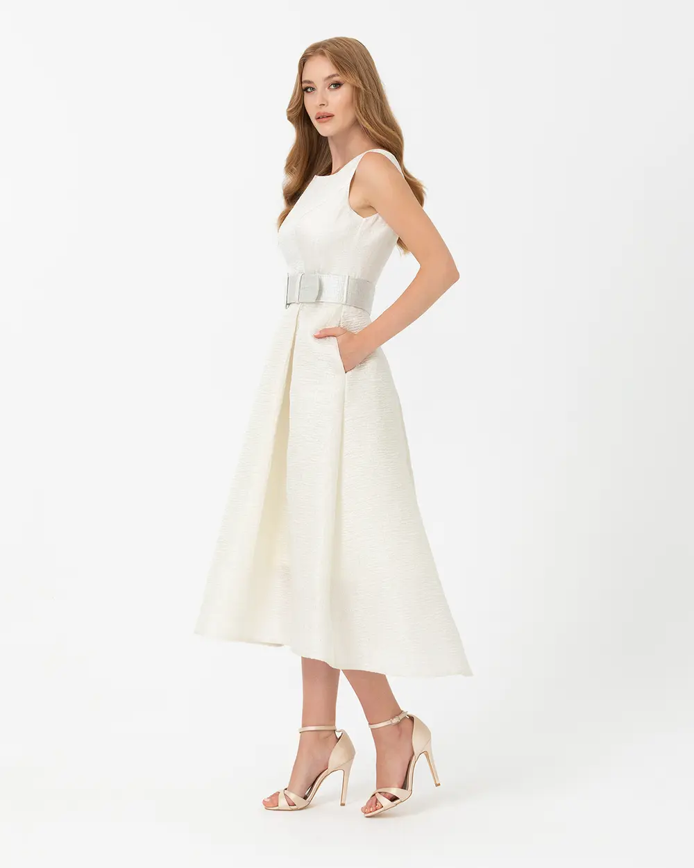 Kemerli Kolsuz Abiye