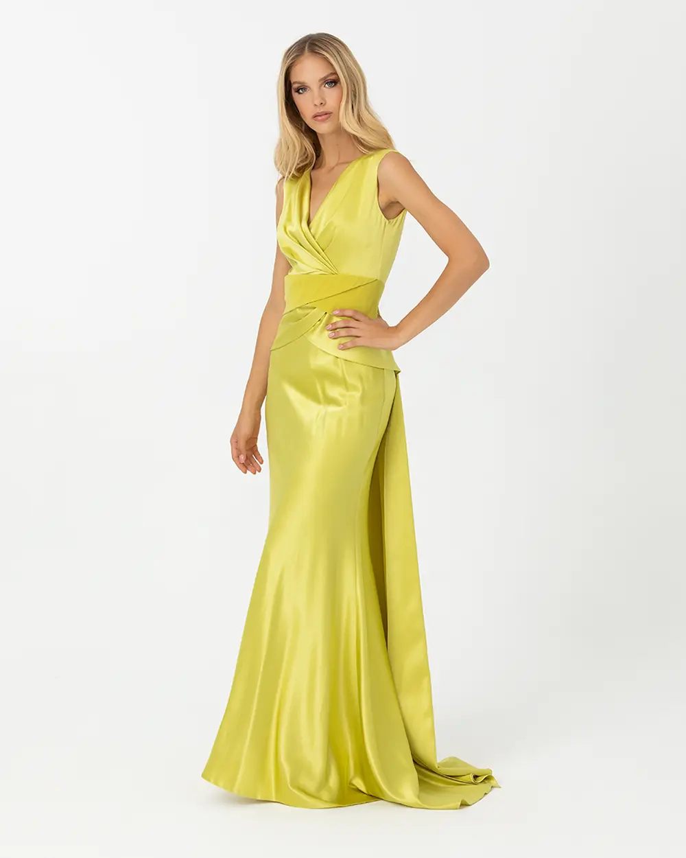 V Yaka Kolsuz Krep Abiye