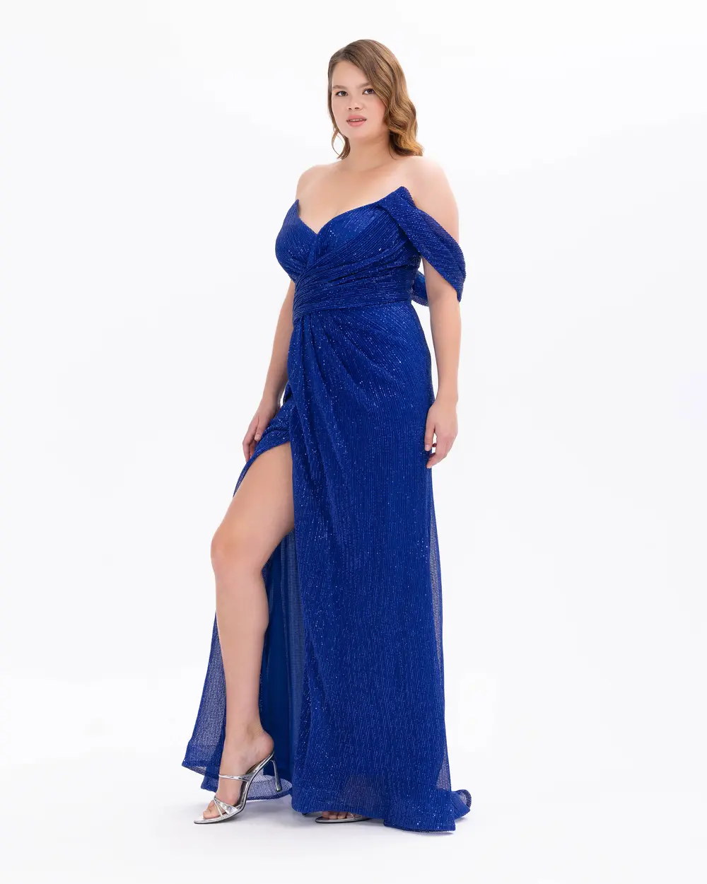 Büzgülü Kırlangıç Yakalı Pul Detaylı  Abiye