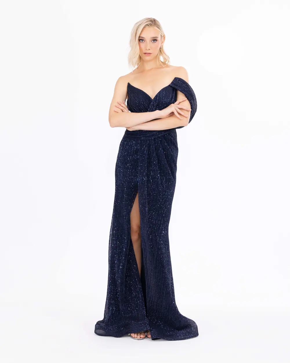 Büzgülü Kırlangıç Yakalı Pul Detaylı  Abiye