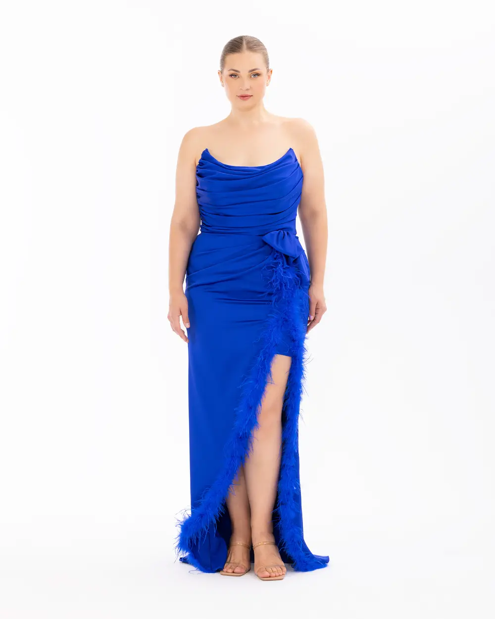 Tüy Detaylı Straplez Yırtmaçlı Abiye