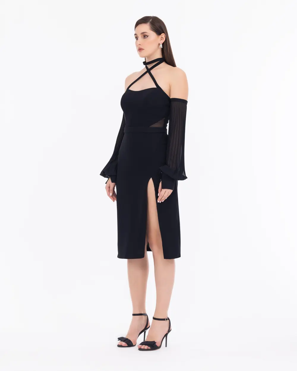 Straplez Yaka Bağcık Detaylı Şifon Abiye