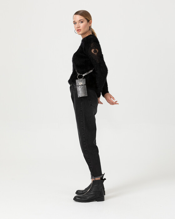 Kolları Detaylı Tüylü Bluz