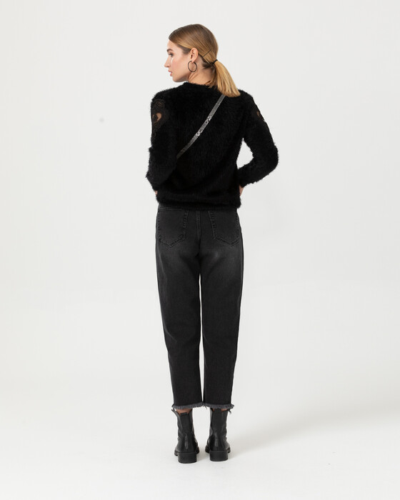 Kolları Detaylı Tüylü Bluz