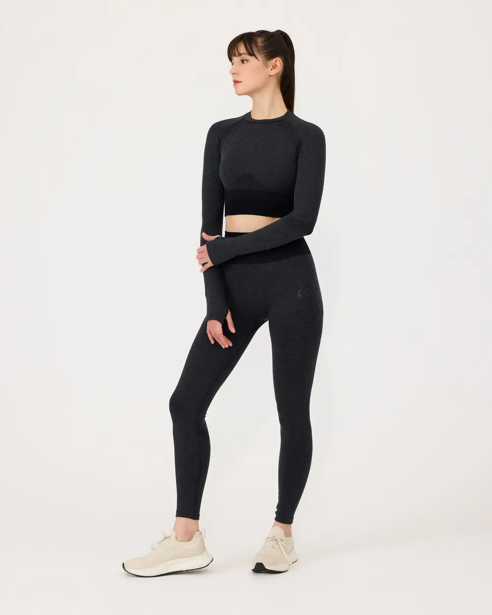 Seamless Thumbhole Crop Top