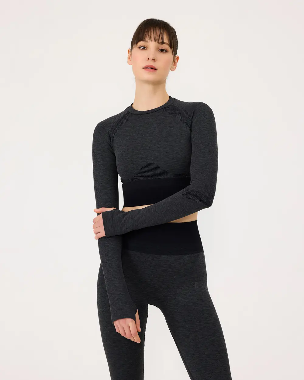 Seamless Thumbhole Crop Top