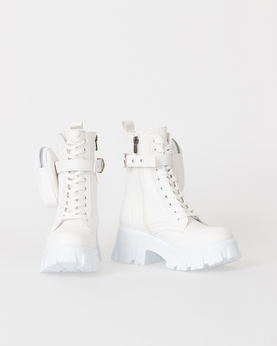 Yüksek Tabanlı Bağcıklı Bot