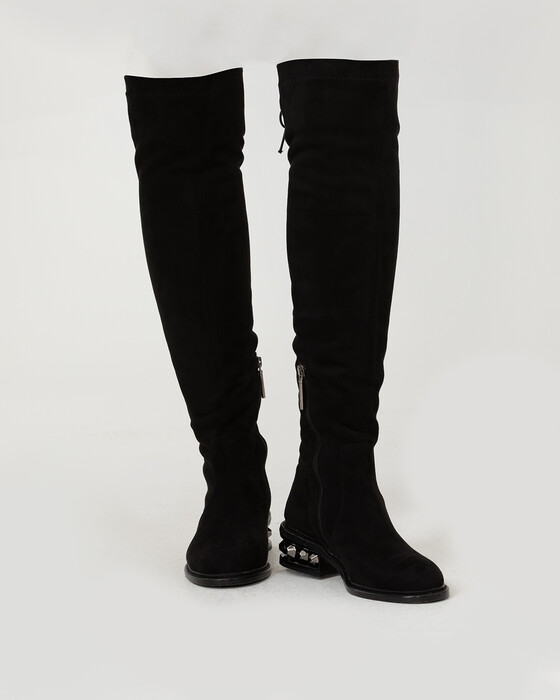 Topuğu Detaylı Diz Üstü Çizme