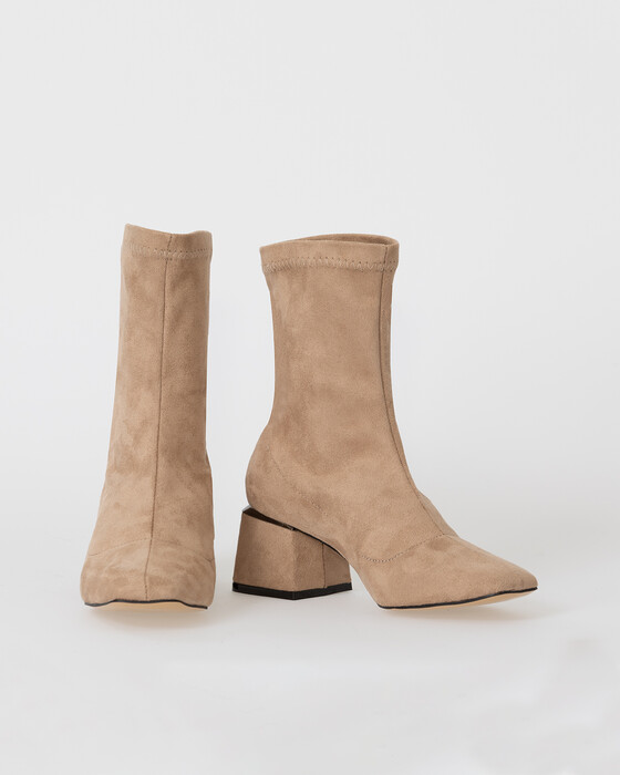 Kare Topuklu Bileği Saran Bot