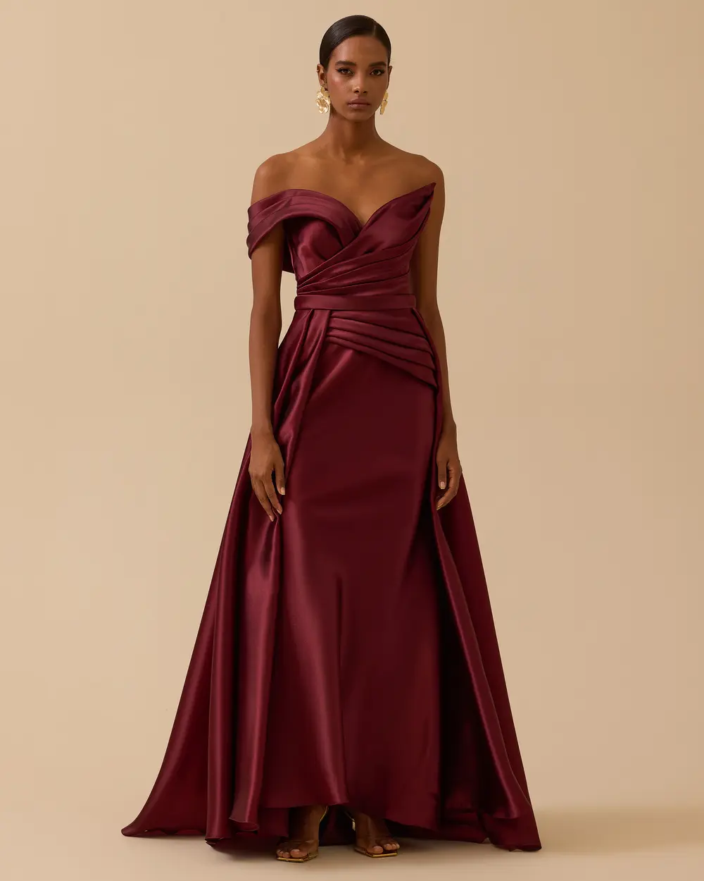 Düşük Omuz Drapeli Saten Abiye