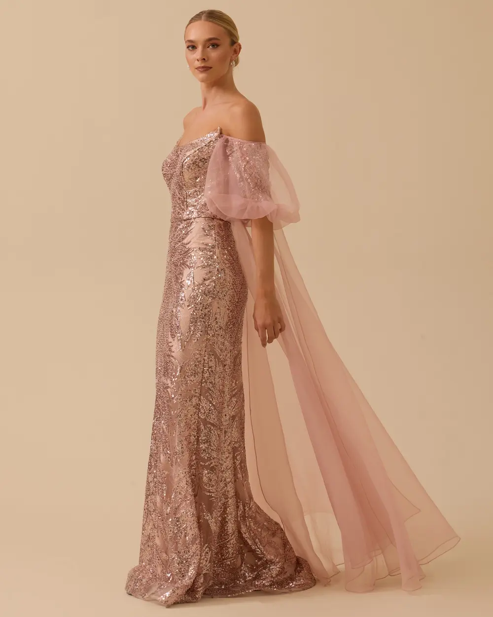 Çıkarılabilir Kollu Straplez Payetli Abiye