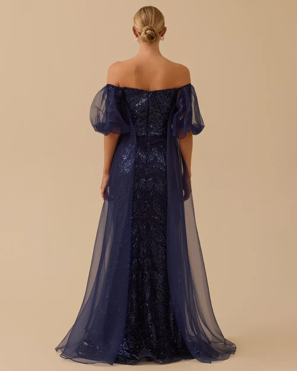 Çıkarılabilir Kollu Straplez Payetli Abiye